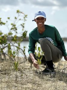 Andurah Daxon, Executive Director, Waterkeepers Bahamas
